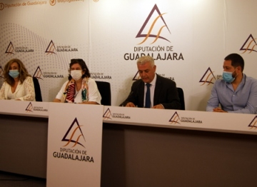 Presentado el VIII Premio Internacional de Periodismo “Cátedra Manu Leguineche” Presentado el VIII Premio Internacional de Periodismo “Cátedra Manu Leguineche”