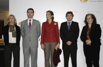 RNE y la Fundación Crecer Jugando envian 500.000 juguetes a 20 países RNE y la Fundación Crecer Jugando envian 500.000 juguetes a 20 países